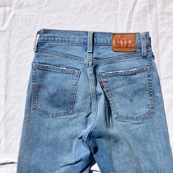 LEVI'S Wedgie Rough Tide High Rise Straight Leg Raw Hem Cropped Jeans, Size 25 - Picture 9 of 15